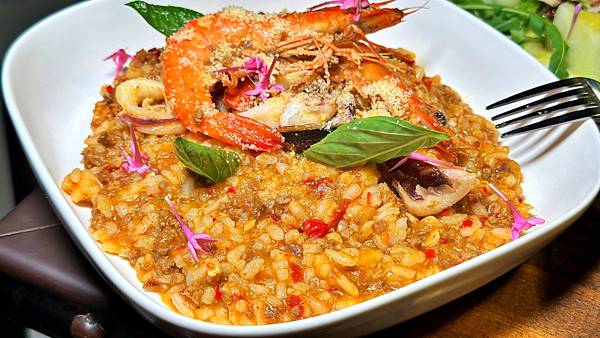 美食和音樂的高級饗宴!【新北市中和區】M9英倫餐酒館 M9 Bistro - 第35張圖 LINE_ALBUM_M9_230417_45