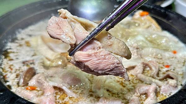 超人氣排隊名店|【新北市三重區】狂一鍋-三重重新店加開宵夜場 午餐宵夜299元起享自助吧無限放題 - 第40張圖 LINE_ALBUM_2023.6.27_230628_52