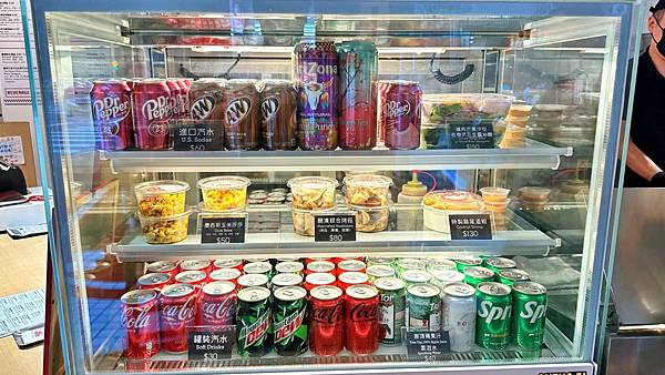 披薩四大關鍵:餅皮、醬料、配料與起司!【新北市永和區】Farina Pizza法里娜披薩-永和仁愛店 - 第6張圖 LINE_ALBUM_法里娜_230816_81