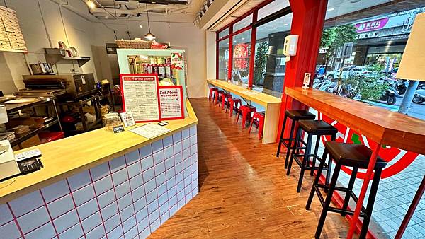 披薩四大關鍵:餅皮、醬料、配料與起司!【新北市永和區】Farina Pizza法里娜披薩-永和仁愛店 - 第5張圖 LINE_ALBUM_法里娜_230816_80