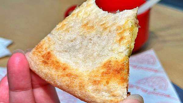 披薩四大關鍵:餅皮、醬料、配料與起司!【新北市永和區】Farina Pizza法里娜披薩-永和仁愛店 - 第15張圖 LINE_ALBUM_法里娜_230816_12