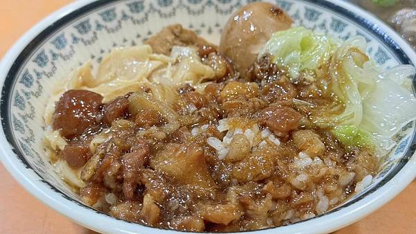 八條通美食│銅板價美味小吃│鹹香滷肉一吃難以忘懷【台北市中山 八條通美食│銅板價美味小吃│鹹香滷肉一吃難以忘懷【台北市中山