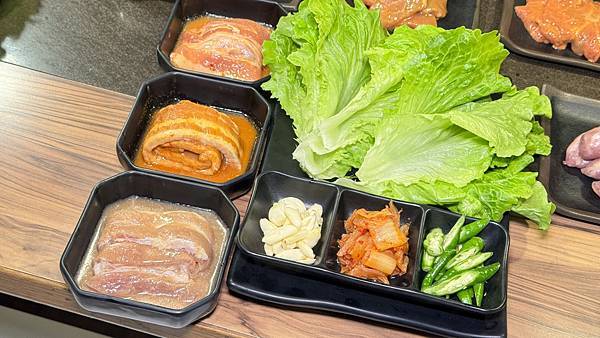 淡水美食⎜淡水燒烤⎜2月份新菜單⎜平價燒烤吃到飽【新北市淡水