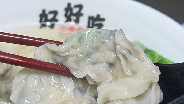 全台首創虎爪餛飩包法⎜老字號30年老店⎜皮薄、肉鮮、餡料飽滿