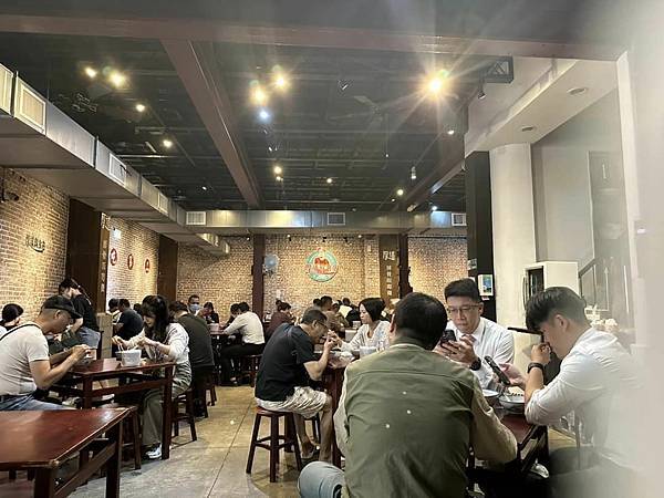 懷舊古早味排骨飯⎜在地人推薦的超高人氣美食【新北市鶯歌區】厚