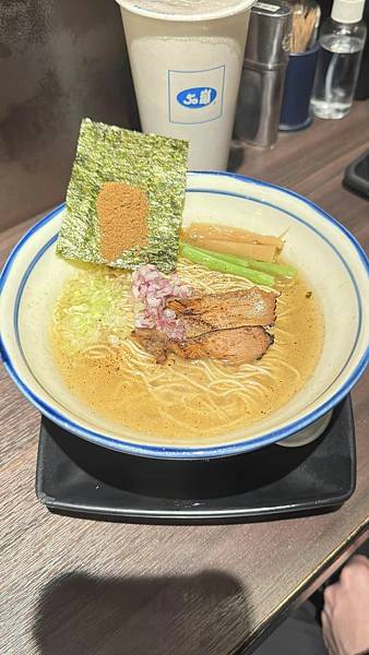 深夜拉麵⎜宵夜美食⎜生薑醬油拉麵專門店【台北市松山區】麵屋和 深夜拉麵⎜宵夜美食⎜生薑醬油拉麵專門店【台北市松山區】麵屋和