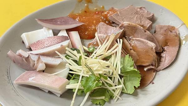 捷運三民高中站美食⎜經濟實惠、高CP值小吃【新北市蘆洲區】大 捷運三民高中站美食⎜經濟實惠、高CP值小吃【新北市蘆洲區】大