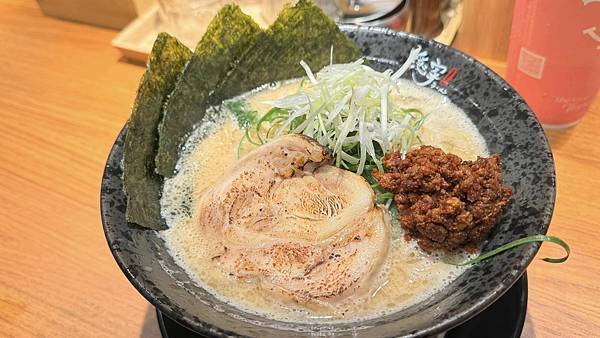 晴光市場美食⎜捷運中山國小站美食⎜限量柚香干貝拉麵【台北市中 晴光市場美食⎜捷運中山國小站美食⎜限量柚香干貝拉麵【台北市中