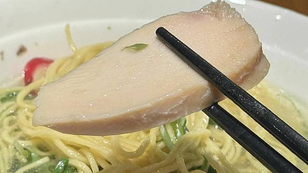 晴光市場美食⎜捷運中山國小站美食⎜限量柚香干貝拉麵【台北市中 晴光市場美食⎜捷運中山國小站美食⎜限量柚香干貝拉麵【台北市中