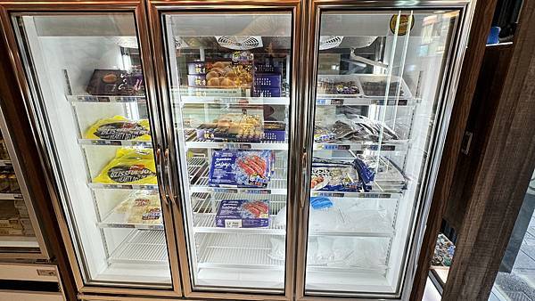 大安區丼飯⎜每日現採漁港魚貨⎜費時費工熟成魚生魚片【台北市大 大安區丼飯⎜每日現採漁港魚貨⎜費時費工熟成魚生魚片【台北市大