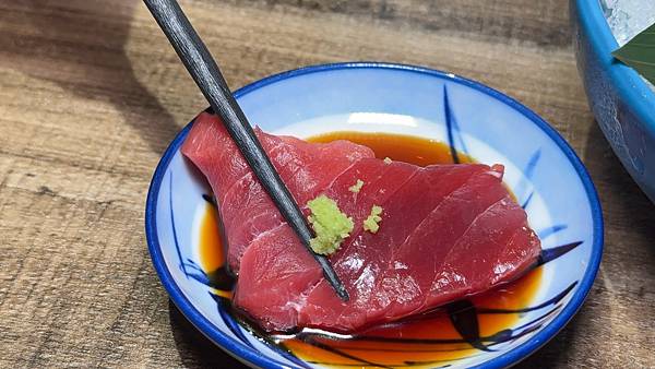 大安區丼飯⎜每日現採漁港魚貨⎜費時費工熟成魚生魚片【台北市大