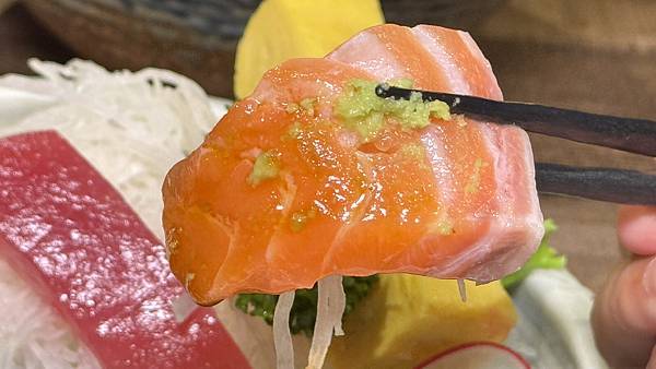 大安區丼飯⎜每日現採漁港魚貨⎜費時費工熟成魚生魚片【台北市大 大安區丼飯⎜每日現採漁港魚貨⎜費時費工熟成魚生魚片【台北市大