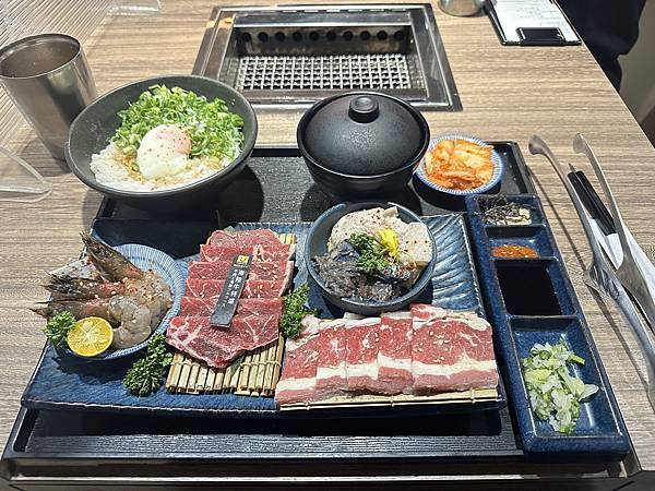 捷運台北橋站美食⎜三重天台美食⎜一個人的燒肉【新北市三重區】 捷運台北橋站美食⎜三重天台美食⎜一個人的燒肉【新北市三重區】