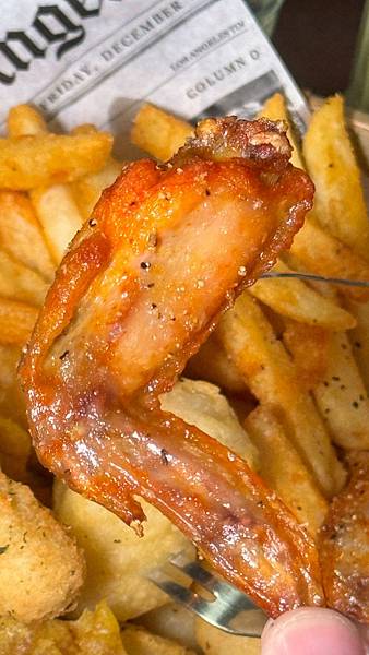 二訪⎜整點敲鐘免費招待一杯shot⎜調酒買一送一​​​​​​