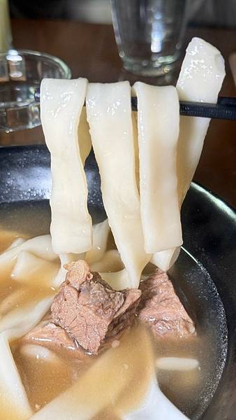 二訪⎜整點敲鐘免費招待一杯shot⎜調酒買一送一​​​​​​