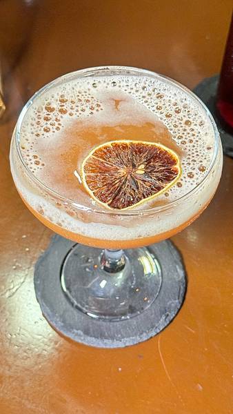 二訪⎜整點敲鐘免費招待一杯shot⎜調酒買一送一​​​​​​