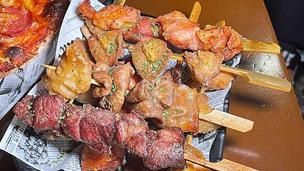 二訪⎜整點敲鐘免費招待一杯shot⎜調酒買一送一​​​​​​