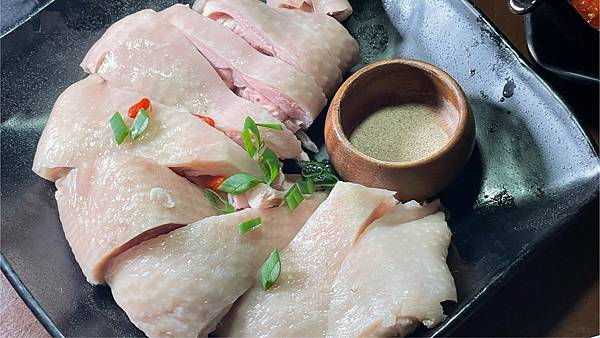 二訪⎜整點敲鐘免費招待一杯shot⎜調酒買一送一​​​​​​