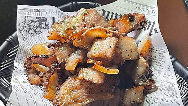 二訪⎜整點敲鐘免費招待一杯shot⎜調酒買一送一​​​​​​