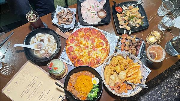 二訪⎜整點敲鐘免費招待一杯shot⎜調酒買一送一​​​​​​