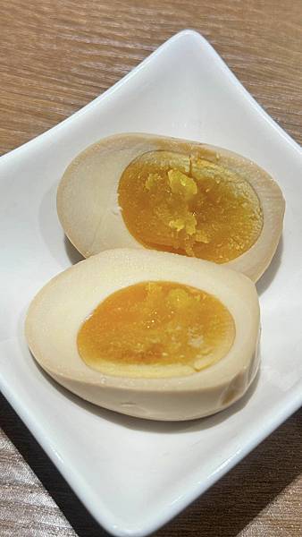 蘆洲宵夜美食⎜不接受訂位的深夜拉麵⎜日式吃法湯拌飯【新北市蘆