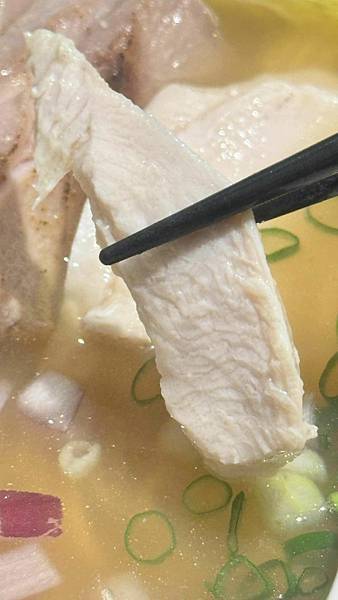 蘆洲宵夜美食⎜不接受訂位的深夜拉麵⎜日式吃法湯拌飯【新北市蘆