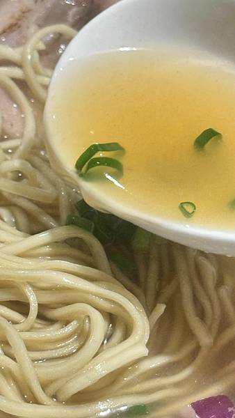 蘆洲宵夜美食⎜不接受訂位的深夜拉麵⎜日式吃法湯拌飯【新北市蘆