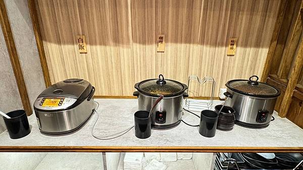 LINE_ALBUM_潮肉_241001_11