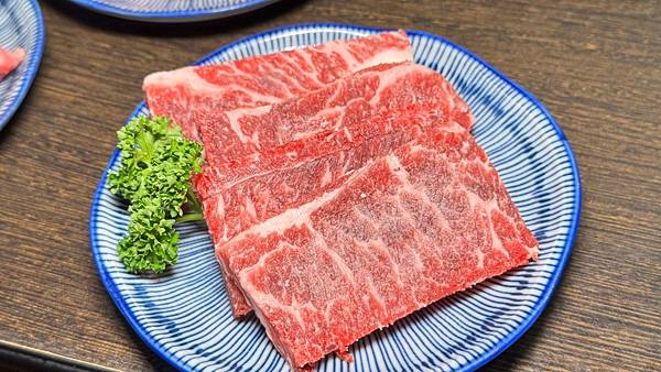 LINE_ALBUM_潮肉_241001_21