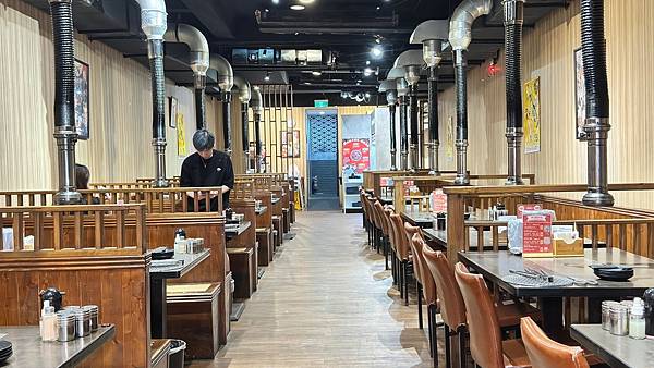 LINE_ALBUM_潮肉_241001_25