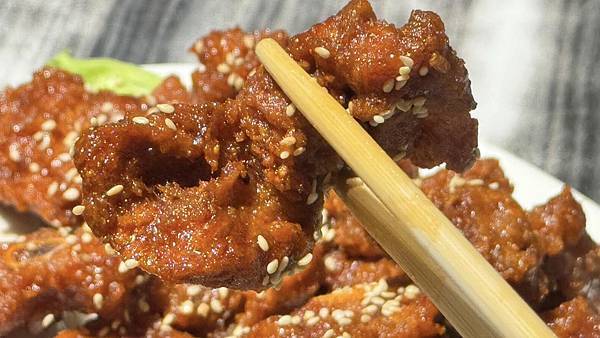 20年老字號合菜餐廳,好吃到讓人舌頭跳探戈,依舊是我心中的白 20年老字號合菜餐廳,好吃到讓人舌頭跳探戈,依舊是我心中的白