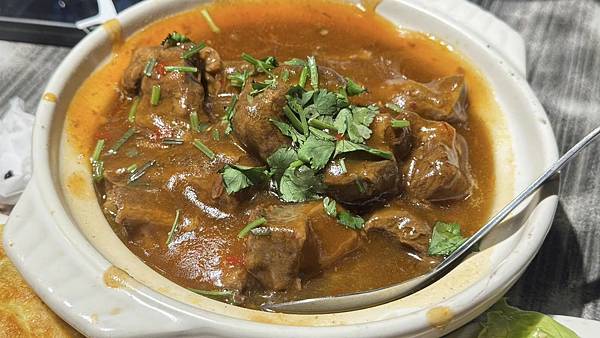 20年老字號合菜餐廳,好吃到讓人舌頭跳探戈,依舊是我心中的白 20年老字號合菜餐廳,好吃到讓人舌頭跳探戈,依舊是我心中的白