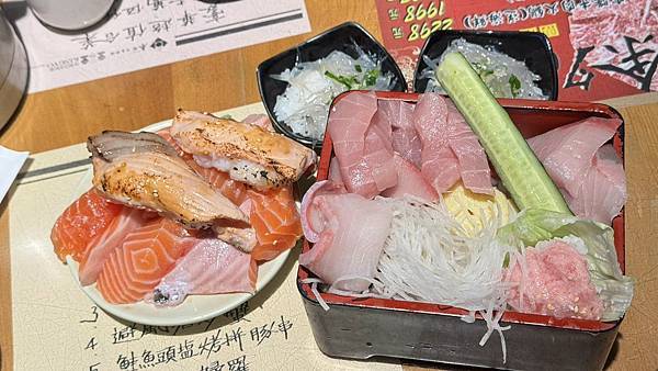 散壽司震到天靈蓋！金魚日本料理讓我吃到嘴角上揚，1000出頭