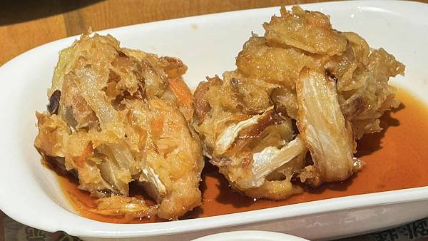 散壽司震到天靈蓋！金魚日本料理讓我吃到嘴角上揚，1000出頭