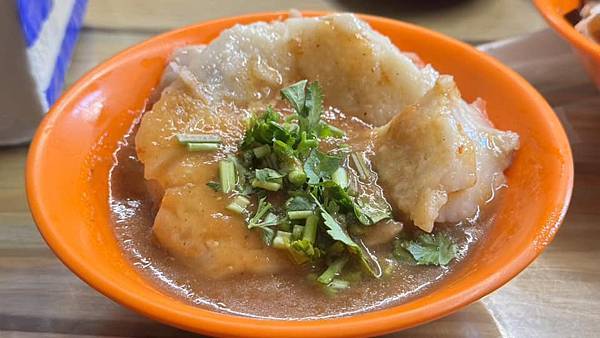 私藏的銷魂薑母鴨鍋，爆料滷肉飯一吃上癮！【新北市五股區】洄鄉