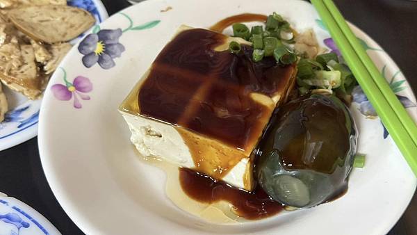 滿座水餃店值不值得吃?岳岳欲食給你答案!【台北市中正區】徠徠 滿座水餃店值不值得吃?岳岳欲食給你答案!【台北市中正區】徠徠