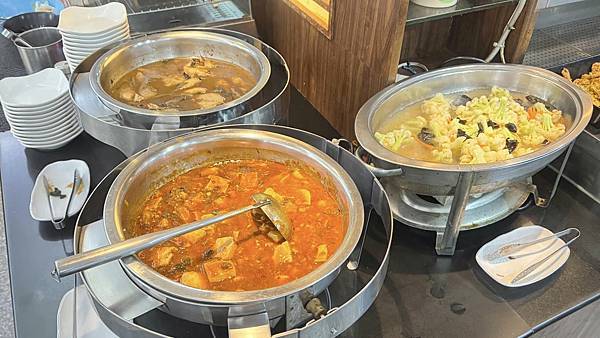 蘆洲20年老店實測開吃！自助吧表現不俗，CP值到底有多高？【
