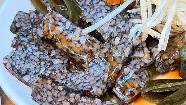 LINE_ALBUM_黃記米粉湯_251016_23