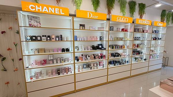 LINE_ALBUM_香水_251108_11