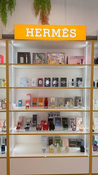 LINE_ALBUM_香水_251108_24