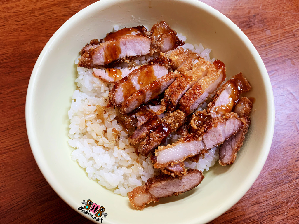 台中太平宵夜 安平排骨酥麵 主推不是排骨酥麵而是燒肉飯 啵啵五花肉 痞客邦