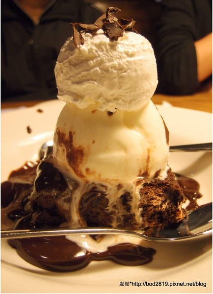 澳美客Outback Steakhouse(台北敦化店):<口碑券>【台北松山】澳美客Outback Steakhouse(台北敦化店)-上乘牛排的饗宴,道地美式風格的豪邁! 澳美客Outback Steakhouse(台北敦化店):<口碑券>【台北松山】澳美客Outback Steakhouse(台北敦化店)-上乘牛排的饗宴,道地美式風格的豪邁!
