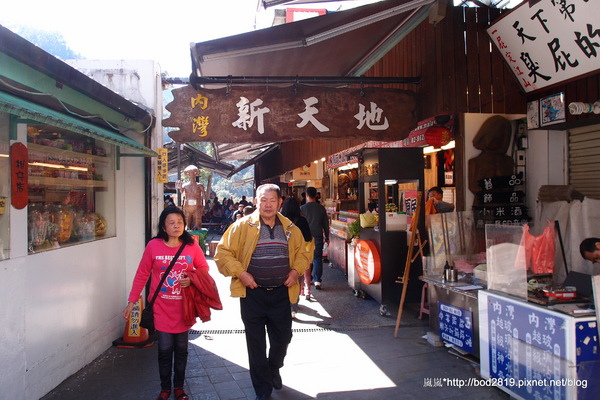 新竹內灣老街: 【新竹橫山】內灣老街-新竹知名景點,好多客家美食!(溫媽媽菜包、羅媽媽野薑花粽) 新竹內灣老街: 【新竹橫山】內灣老街-新竹知名景點,好多客家美食!(溫媽媽菜包、羅媽媽野薑花粽)