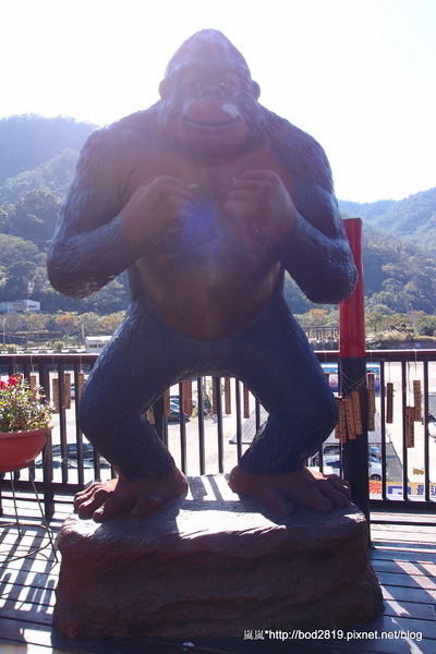 新竹內灣老街: 【新竹橫山】內灣老街-新竹知名景點,好多客家美食!(溫媽媽菜包、羅媽媽野薑花粽) 新竹內灣老街: 【新竹橫山】內灣老街-新竹知名景點,好多客家美食!(溫媽媽菜包、羅媽媽野薑花粽)