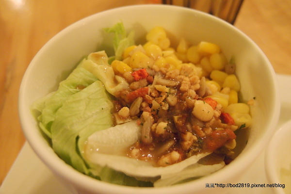 cafe515:【台北大安】cafe515-巷弄間的平價美味,假日來份悠閒的早午餐吧,店狗好可愛(東區、忠孝復興站) cafe515:【台北大安】cafe515-巷弄間的平價美味,假日來份悠閒的早午餐吧,店狗好可愛(東區、忠孝復興站)