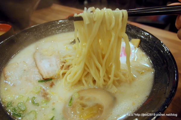 御之饌日式料理(家樂福桂林店4樓):【台北萬華】御之饌日式料理-鮭魚丼飯新鮮美味,雙拼丼牛肉鮮嫩可口,但食量大可能吃不飽(家樂福桂林店4樓) 御之饌日式料理(家樂福桂林店4樓):【台北萬華】御之饌日式料理-鮭魚丼飯新鮮美味,雙拼丼牛肉鮮嫩可口,但食量大可能吃不飽(家樂福桂林店4樓)