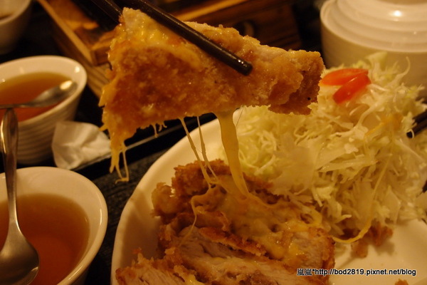 千衛和風食堂(中科店):【台中西屯】千衛和風食堂(中科店)-起司豬排瘋狂牽絲,起司愛好者的最愛! 千衛和風食堂(中科店):【台中西屯】千衛和風食堂(中科店)-起司豬排瘋狂牽絲,起司愛好者的最愛!