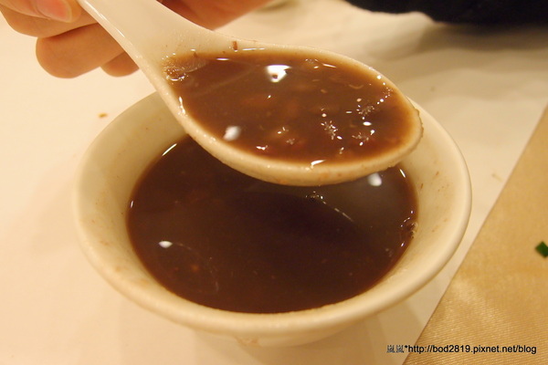 六廚川湘菜館:【台北大安】六廚川湘菜館-超下飯的川菜料理,忍不住多吃幾碗飯XD 六廚川湘菜館:【台北大安】六廚川湘菜館-超下飯的川菜料理,忍不住多吃幾碗飯XD
