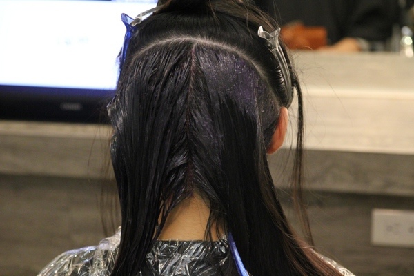 Image hair 概念美髮沙龍(勤美店):【台中勤美】Image hair 概念美髮沙龍-陽光下超美的紫色+咖啡色 Image hair 概念美髮沙龍(勤美店):【台中勤美】Image hair 概念美髮沙龍-陽光下超美的紫色+咖啡色