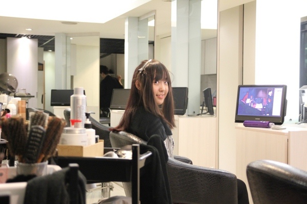 Image hair 概念美髮沙龍(勤美店):【台中勤美】Image hair 概念美髮沙龍-陽光下超美的紫色+咖啡色 Image hair 概念美髮沙龍(勤美店):【台中勤美】Image hair 概念美髮沙龍-陽光下超美的紫色+咖啡色